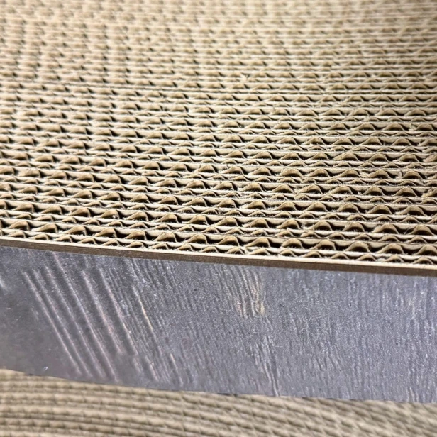 mega drapak dla kota, drapak tekturowy , drapak drewniany dla kota, drapak kartonowy dla kota , wymiary drapaka 78 x 28 x 24 cm , brązowy drapak dla kota premium , drapak premium